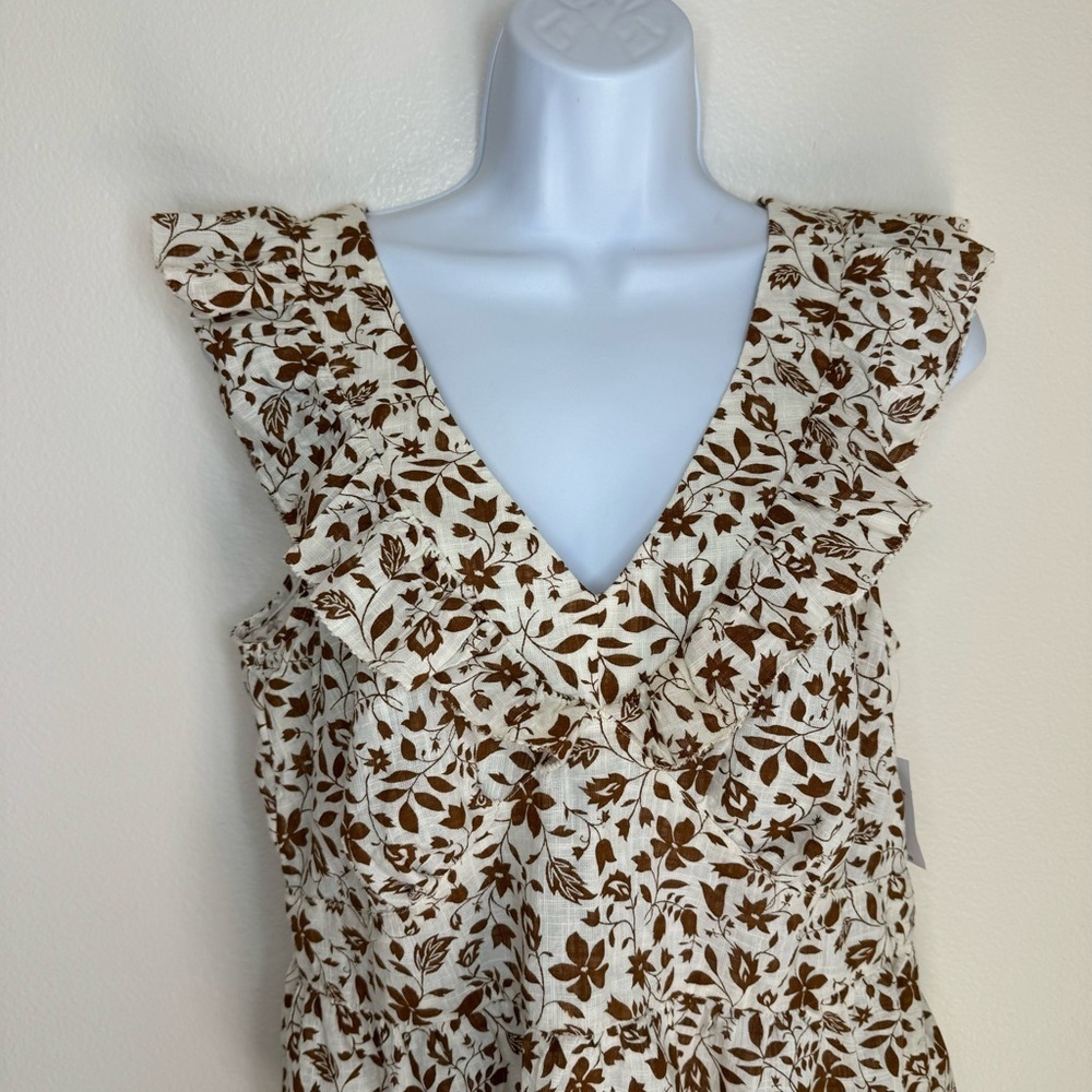 Flutter-Sleeve Floral V-Neck Tie-Back Top Size: M - Picture 16 of 16